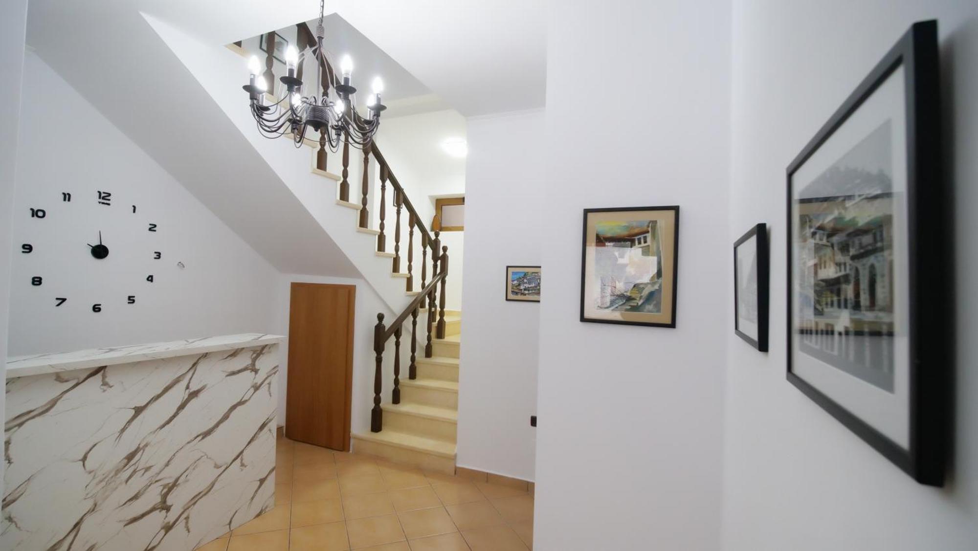 Vila Malasi Berat Exterior photo